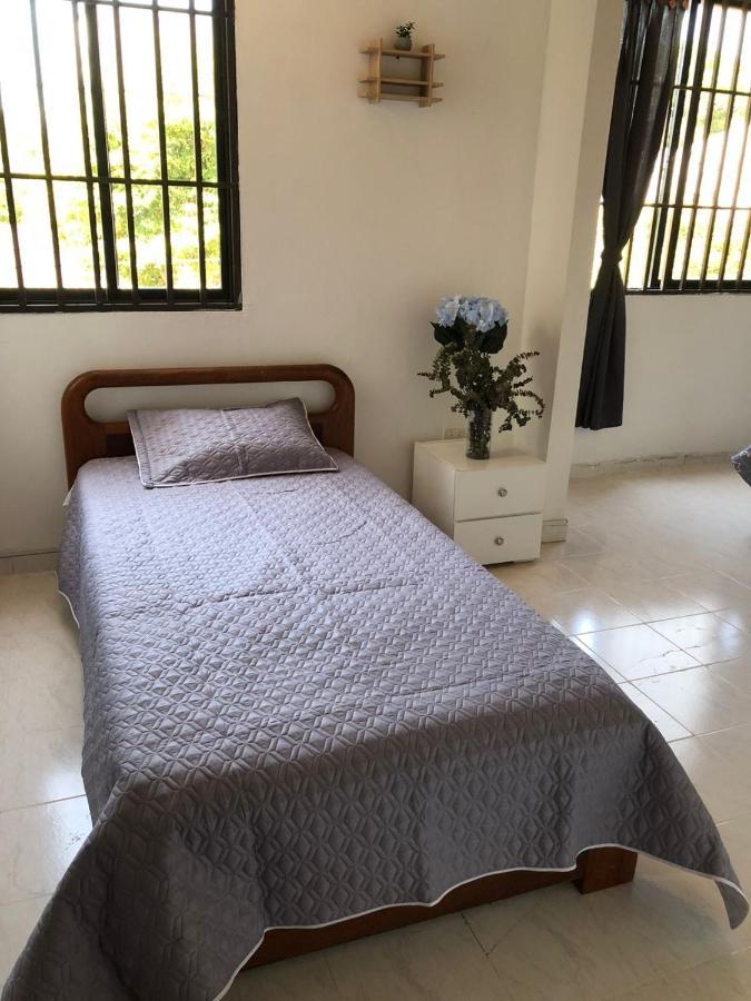 Habitaciones Independientes Cerca Al Aeropuerto 1 Cartagène Extérieur photo